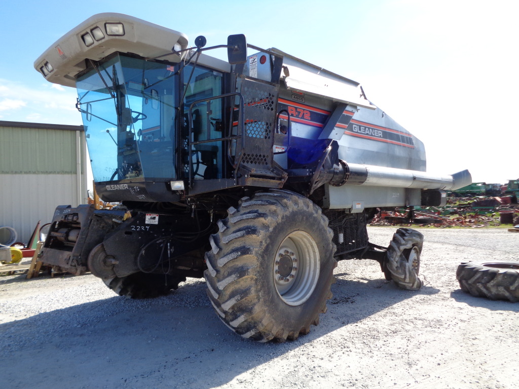Cook Tractor April 2015 Salvage (Gleaner R72 S#77024) | Cook Tractor Holdings Inc ...
